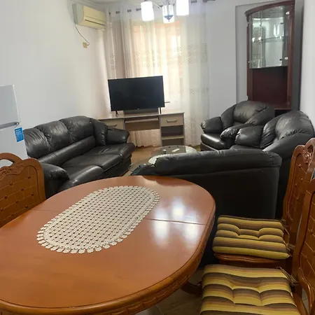 Comfort Apartment Tirana Centre *