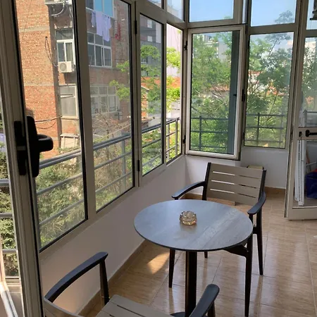 Appartamento Comfort Apartment Tirana Centre *
