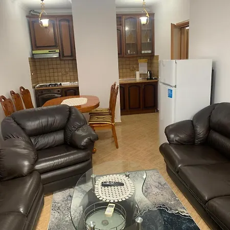 Comfort Apartment Tirana Centre *