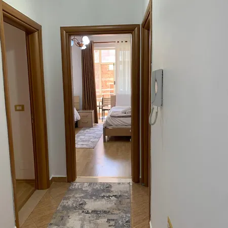 Comfort Apartment Tirana Centre Appartamento *